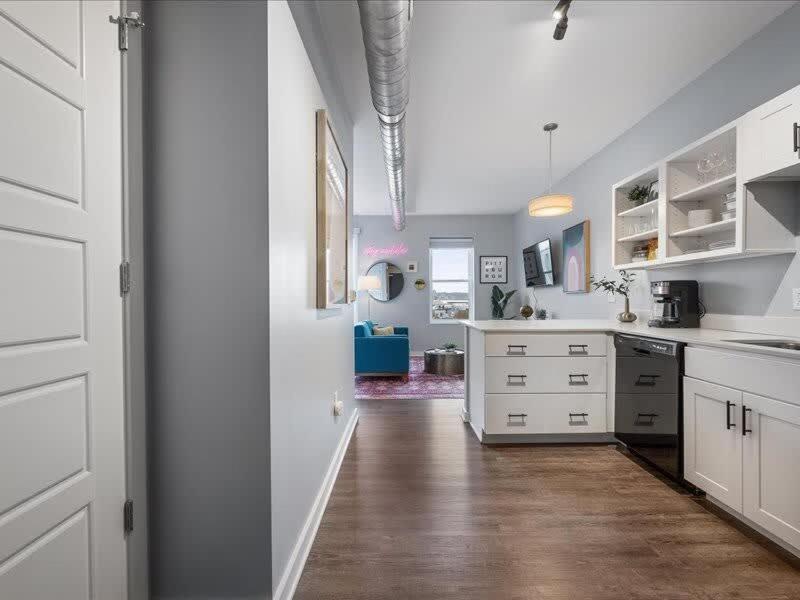 Cozysuites Lavish Sdo Lawrenceville Apartamento